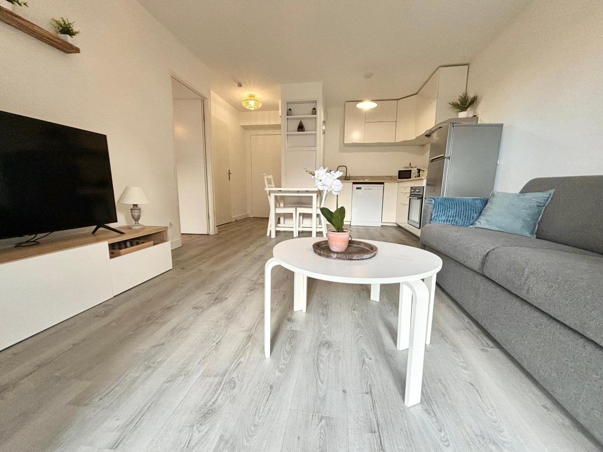 Sunny Suite Disneyland Paris - Rentaway Bnb Montévrain Eksteriør billede
